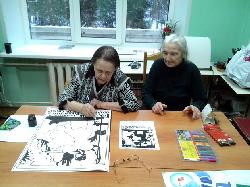 В доме-интернате «Лесное» в клубе "Рукодельница" в рамках проекта «Ретро-панорама» прошла серия занятий, посвященная советской плакатной графике.