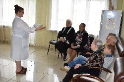 В ОБСУСО «Дом-интернате для ветеранов войны и труда «Лесное», с целью пропаганды здорового образа жизни, прошло занятие в «Школе здоровья».