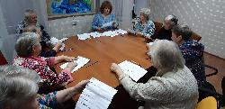 В ОБСУСО «Дом-интернат для ветеранов войны и труда «Лесное» прошло занятие с психологом.