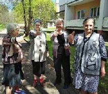 Во вторник, 23 мая, в ОБСУСО «Дом-интернате для ветеранов войны и труда «Лесное» занятие по танцевальной терапии состоялось на свежем воздухе